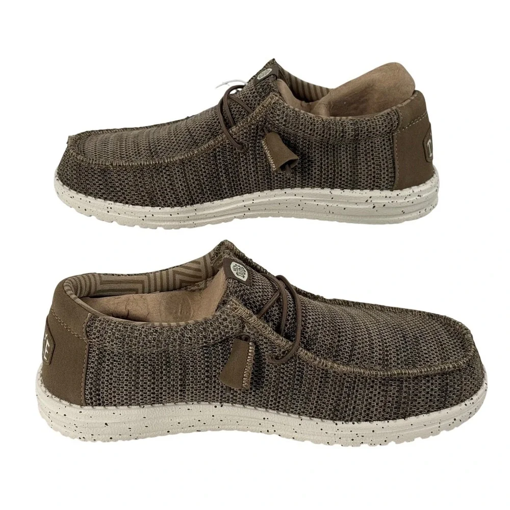 Hey Dude Wally Sox Brown Mens Slip On Loafers Shoes 40019-255 Size 8 NWT